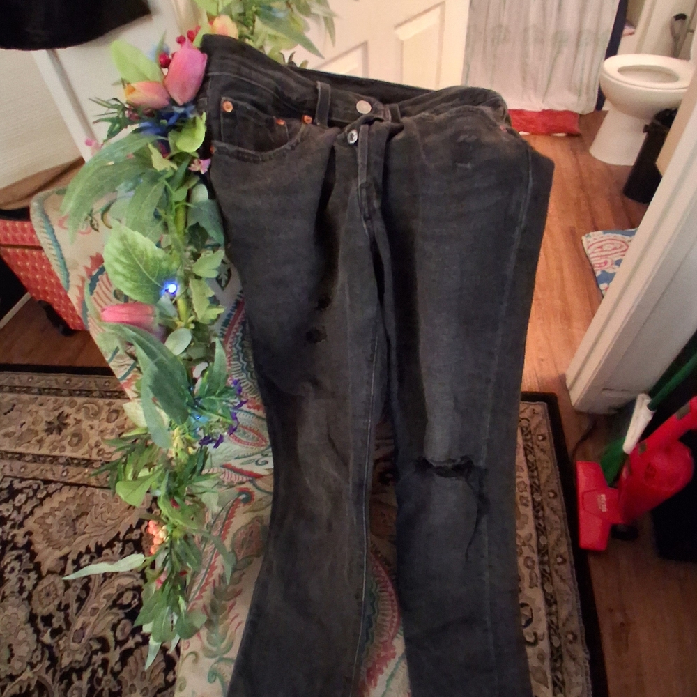 Levi's Women's Skinny Washed Black Ripped Jeans
